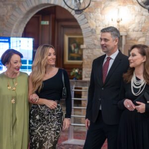 «Μια νύχτα μόνο» στο MEGA: Νέες backstage φωτογραφίες από τα γυρίσματα