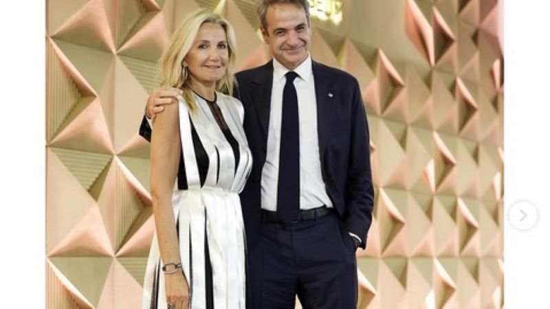 Κυριάκος και Μαρέβα Μητσοτάκη στο Κάιρο: Kοινή εμφάνιση στα λαμπερά εγκαίνια του Grand Egyptian Museum