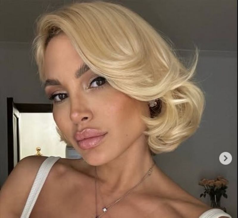 Η Αλεξάνδρα Παναγιώταρου στόλισε το χριστουγεννιάτικο δέντρο στο σπίτι της – Το βίντεο που δημοσίευσε