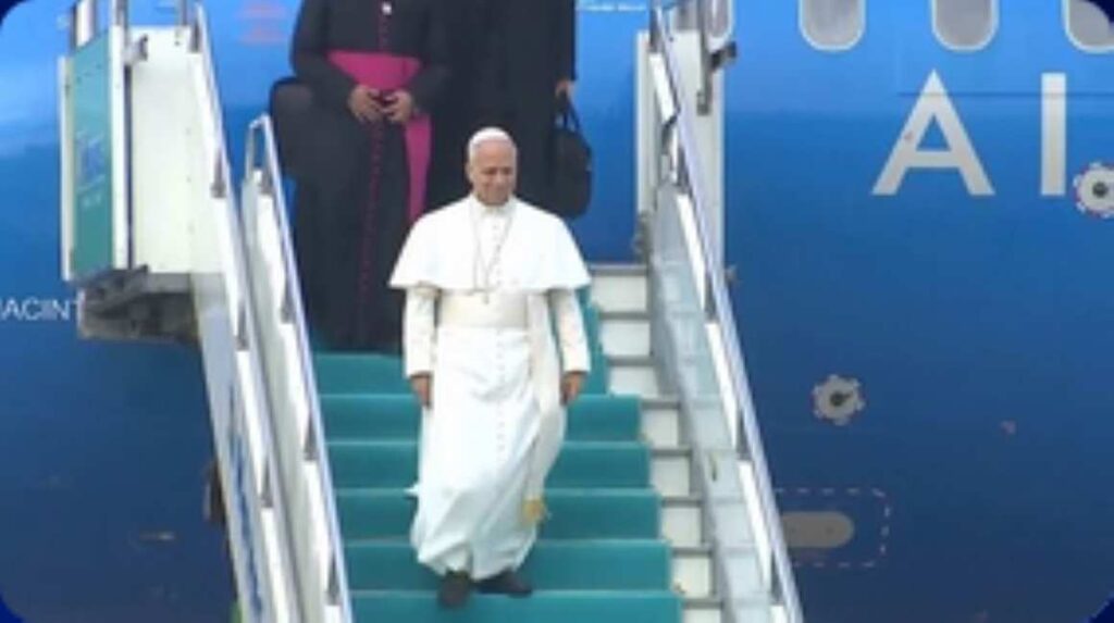 Η άφιξη του Πάπα Λέοντος στην Κωνσταντινούπολη – Ο πρώτος Ποντίφικας που επισκέπτεται την ιστορική Νίκαια