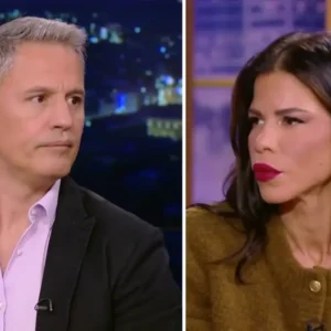 Κόντρα Πετράκου – Καραβοκύρη στον αέρα: “Οι άνθρωποι δεν πέθαιναν από τον COVID αλλά από τα νοσοκομεία” – “Μετακόμισε σε άλλη χώρα”(βίντεο)