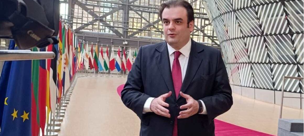 Πιερρακάκης για Shein και Temu: «Η Ελλάδα στηρίζει την άμεση επιβολή δασμών στα μικροδέματα από τρίτες χώρες» (βίντεο)