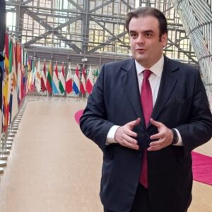 Πιερρακάκης για Shein και Temu: «Η Ελλάδα στηρίζει την άμεση επιβολή δασμών στα μικροδέματα από τρίτες χώρες» (βίντεο)