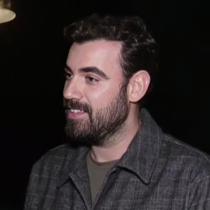 Νίκος Πολυδερόπουλος: “Είμαι πολύ χαρούμενος και ευτυχισμένος”, είπε  για την εγκυμοσύνη της συντρόφου του (βίντεο)