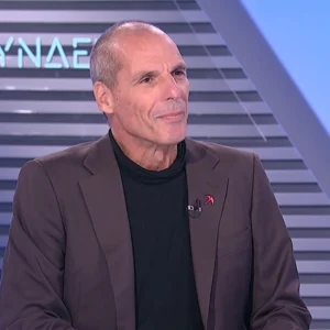 Ο Βαρουφάκης απαντά στον Τσίπρα: Προσχώρησε στο μπλοκ των Τροϊκανών κάνοντας το «όχι» «ναι» – Αυτοεξευτελισμός όσα λέει για τα «κουπόνια» (βίντεο)