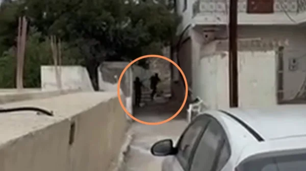 Εντοπίστηκε και συνελήφθη και ο δεύτερος σκοπευτής που εμφανίζεται με τον γαμπρό του Καργάκη στο βίντεο να πυροβολούν  με το καλάσνικοφ  – Δείτε το ανατριχιαστικό βίντεο