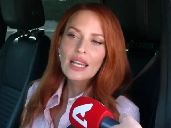 Σίσσυ Χρηστίδου: «Δεν κλείστηκα σε κάποια κλινική κάνοντας πλαστικές» – Η αποκάλυψη για την αλλαγή στην εξωτερική της εμφάνιση (βίντεο)