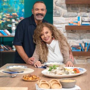 ΕΡΤ1: «ΠΟΠ Μαγειρική» με τον Ανδρέα Λαγό – Καλεσμένοι οι Ελένη Δήμου, Χάρης Τζωρτζάκης, Μαριάννα Πολυχρονίδη, Κωνσταντίνος Γαβαλάς, Τζούλι Μασίνο -10 – 14.11.2025