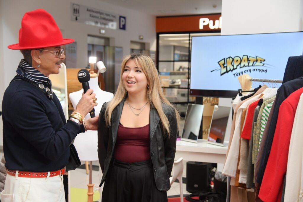 Τι θα φορεθεί αυτά τα Χριστούγεννα; Ο Λάκης Γαβαλάς δίνει τα πιο χρήσιμα fashion tips στο MadWalk Gifting Lounge by ΣΚΡΑΤΣ