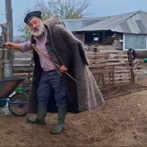 Κατέρρευσε ο κτηνοτρόφος που αποχαιρέτησε με δάκρυα τα 450 πρόβατά του – Nοσηλεύεται στα Γιαννιτσά με συμπτώματα εγκεφαλικού (βίντεο)