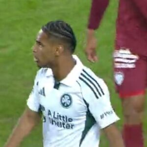 ΑΕΛ Novibet – Παναθηναϊκός 2-2: Με «μπλόκο» Θεσσαλών και Ευαγγέλου κόλλησαν στο «Χ» οι Πράσινοι