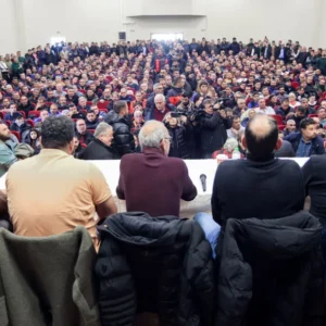 Αγρότες: «Ο Μητσοτάκης έκλεισε συνάντηση μόνος του», λένε – Δεν πάνε στη συνάντηση – Ετοιμάζουν λίστα με αιτήματα – Κλιμακώνουν τις κινητοποιήσεις (βίντεο)