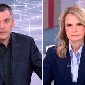 Η Μιλένα Αποστολάκη επιτέθηκε σε δημοσιογράφο όταν ρωτήθηκε αν είναι υπέρ ή κατά των μπλόκων – «Θυμίζει χωροφύλακα, δεν την αποδέχομαι» (βίντεο)