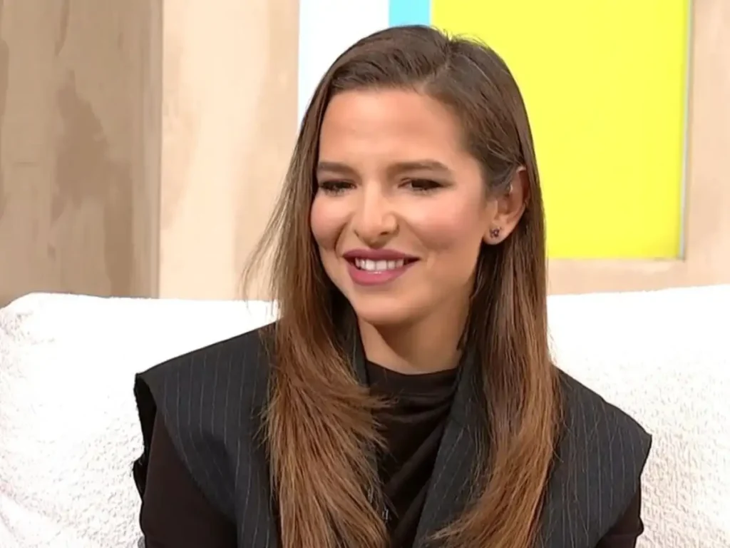 Εριέττα Κούρκουλου: «Με τον αδελφό μου, Πάρι Κασιδόκωστα ήμασταν συνέχεια μαζί, με τα άλλα δυο αδέλφια μου είχαμε χαθεί κάποια χρόνια» (βίντεο)