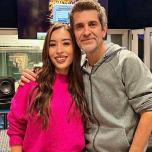 Φαίη Θεοχάρη & Φοίβος ξανά μαζί με το νέο τραγούδι «Αυτή σου Αξίζει»