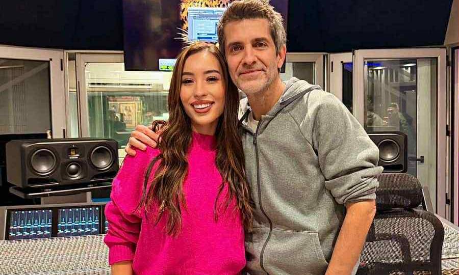 Φαίη Θεοχάρη & Φοίβος ξανά μαζί με το νέο τραγούδι «Αυτή σου Αξίζει»