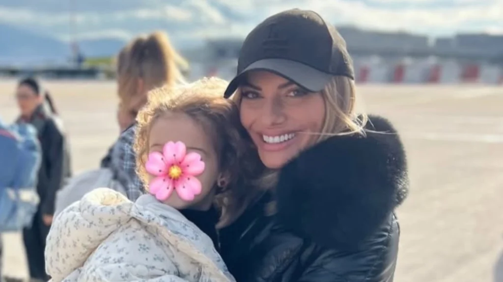 Στην Κρήτη για την Πρωτοχρονιά με την κόρη της η Ιωάννα Μαλέσκου: Στις ρίζες μου, γράφει