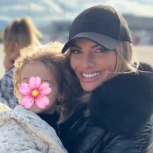 Στην Κρήτη για την Πρωτοχρονιά με την κόρη της η Ιωάννα Μαλέσκου: Στις ρίζες μου, γράφει