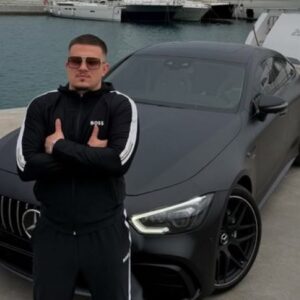 Συνελήφθη  στη Γλυφάδα ο τράπερ Ivan Greko, επέβαινε σε κλεμμένο όχημα