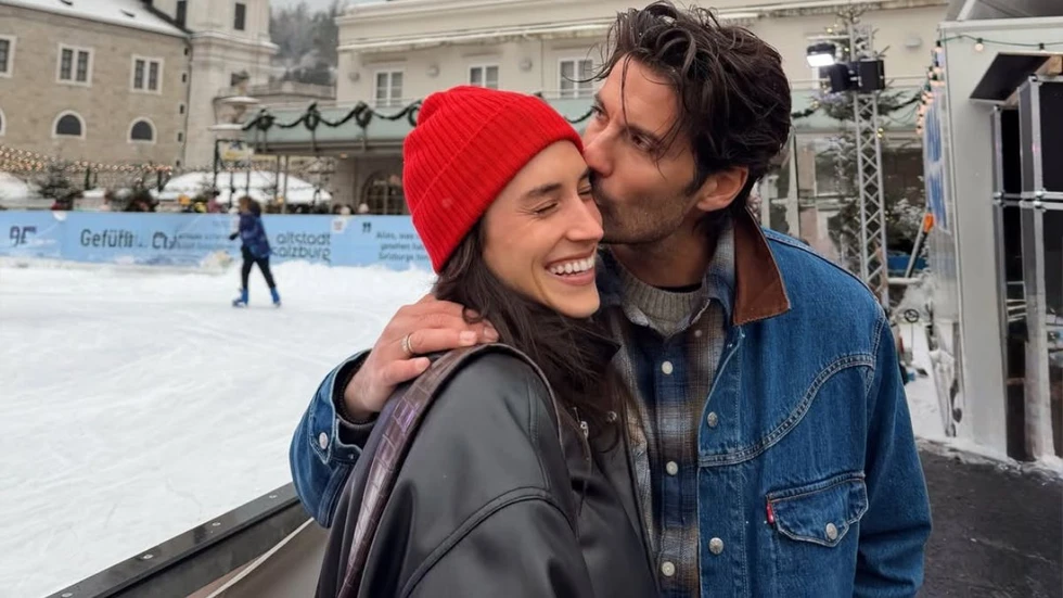 Γιώργος Καράβας – Ραφαέλα Ψαρρού: Οικογενειακή απόδραση στο χιονισμένο Σάλτσμπουργκ – Φωτογραφίες & βίντεο