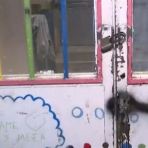 Κυψέλη: Μαθητές κλείδωσαν τους διευθυντές μέσα στο γυμνάσιο όπου η 16χρονη μαχαίρωσε την 14χρονη