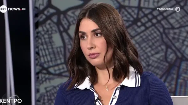 Κρεμλίδου: Με εκβίασαν με φωτογραφίες που είχα μοιραστεί με συντρόφους μου ανήλικη – Τι μου είπε η μητέρα μου (βίντεο)