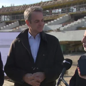 Επίσκεψη Μητσοτάκη, Αλαφούζου, Δούκα στον Βοτανικό – «Το γήπεδο θα είναι έτοιμο τον Μάιο του 2027»