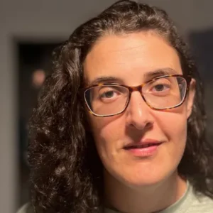 «Με κρέμαγαν από το ταβάνι, με έδερναν και με κακοποιούσαν σεξουαλικά», περιγράφει Ισραηλινο ρωσίδα αιχμάλωτος στο Ιράκ για 903 ημέρες – Πως απελευθερώθηκε