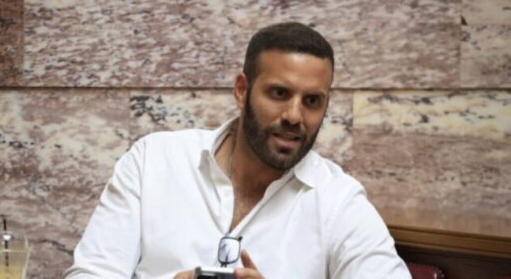 Ο ευρωβουλευτής του ΣΥΡΙΖΑ Νίκος Παππάς γρονθοκόπησε δημοσιογράφο στο Στρασβούργο – Κατατέθηκε μήνυση εναντίον του