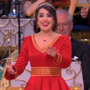 Ο διάσημος βιολιστής και διευθυντής της ορχήστρας Γιόχαν Στράους, Αντρέ Ριέ έπαιξε  τα ελληνικά κάλαντα των Χριστουγέννων – Βίντεο