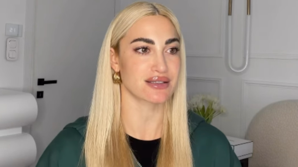 Ξεσπά η Ιωάννα Τούνη για το revenge porn: «Ήθελε να με δείξει ως γυναίκα-τρόπαιο, ότι ήρθε σε συνουσία μαζί μου» (βίντεο)