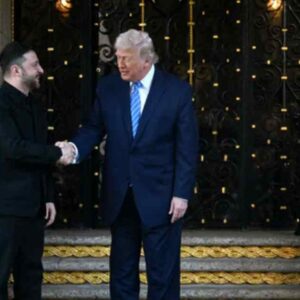 Συμπεράσματα από την συνάντηση Τράμπ – Ζελένσκι – Εγγυήσεις ασφαλείας για 50 χρόνια ζητά η Ουκρανία – Τα «ακανθώδη ζητήματα» του ειρηνευτικού σχεδίου