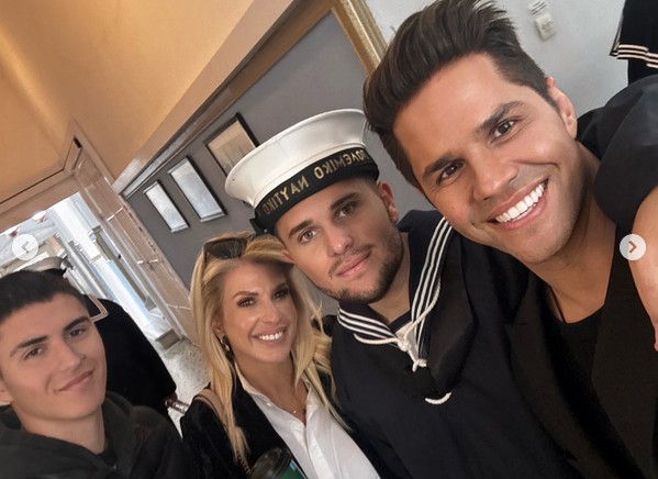 Γιώργος Τσαλίκης: Ο γιός του που “ορκίστηκε” στο Ναυτικό – “Σας αφήσαμε παιδιά και σας παραλάβαμε άντρες”