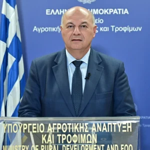 Τσιάρας: Νέα πρόσκληση για διάλογο στους αγρότες –  Υπάρχουν περιθώρια για παρεμβάσεις σε κόστος παραγωγής, ενέργεια, καύσιμα στην αντλία, ΕΛΓΑ