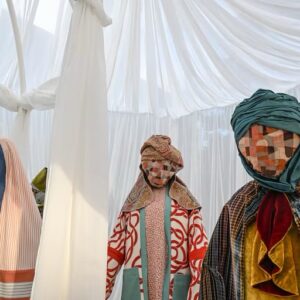 Βρυξέλλες: Η συμπεριληπτική φάτνη με Μαρία, Ιωσήφ, μάγους και νεογέννητο Χριστό… χωρίς πρόσωπα – Έντονες αντιδράσεις –  Βάνδαλοι «έκλεψαν» το κεφάλι του Θείου Βρέφους (εικόνες)