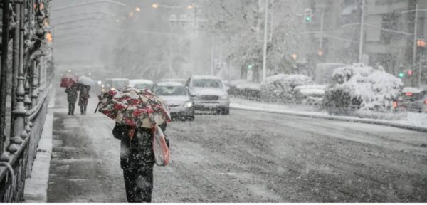 ΕΜΥ : Έκτακτο δελτίο επιδείνωσης του καιρού με  έντονο κύμα ψύχους από το απόγευμα – Σε ποιες περιοχές θα χιονίσει