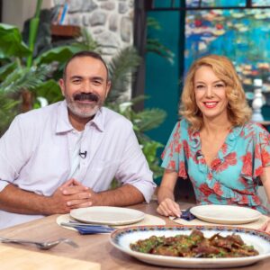 ΕΡΤ1: «ΠΟΠ Μαγειρική» με τον Ανδρέα Λαγό – Καλεσμένοι οι Αλέξανδρος Λογοθέτης, Μάνος Πυροβολάκης, Τίνα Αλεξοπούλου, Ξένια Βέρρα, Ζωή Κρονάκη  – 01- 05.12.2025