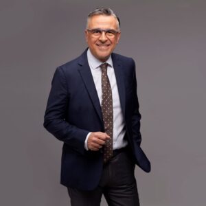 ΕΡΤnews: «Στο κέντρο» με τον Γιώργο Κουβαρά – Καλεσμένοι ο Κωστής Χατζηδάκης και ο Ιεροκλής Μιχαηλίδης – Τετάρτη 17.12.2025