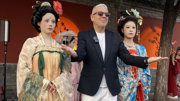 Οι«ΕΙΚΟΝΕΣ» με τον Τάσο Δούση, ταξιδεύουν στην Κίνα – Σάββατο και Κυριακή στις 17:45 στο OPEN