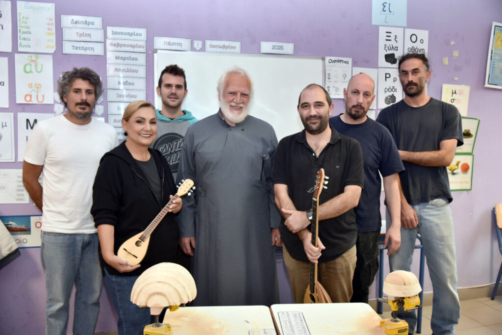 ΕΡΤnews – «Κεραία» με τη Ρέα Βιτάλη: «Σαν βγω απ΄ αυτήν τη φυλάκη» – Κυριακή 07.12.2025, στις 23:00