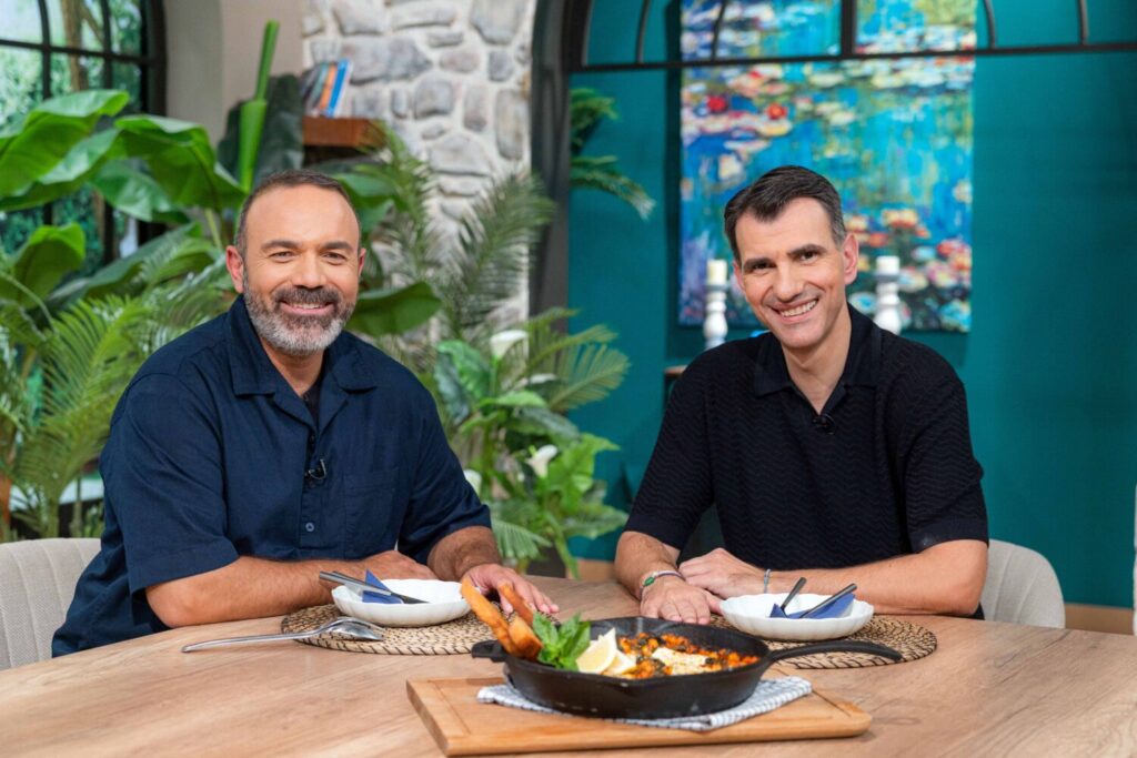 ΕΡΤ1: «ΠΟΠ Μαγειρική» με τον Ανδρέα Λαγό – Καλεσμένοι οι Βάνα Πεφάνη, Γιώργος Σιαδήμας, Κωνσταντίνος Δημηνάκης, Χριστόφορος Πέσκιας, Βάλια Πετούρη – 08 – 12.12.2025