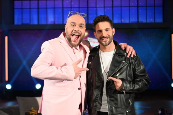 «Στην αγκαλιά του Φάνη»: Γιώργος Λιβάνης, Ιωάννης Απέργης, Νεφέλη Μεγκ – Καλεσμένοι «φωτιά» – Τρέϊλερ