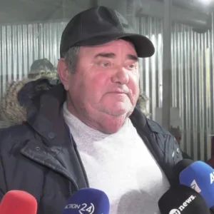 Κώστας Ανεστίδης: Χυδαία επίθεση με πρωτοφανείς ύβρεις on camera κατά του Μητσοτάκη (βίντεο)