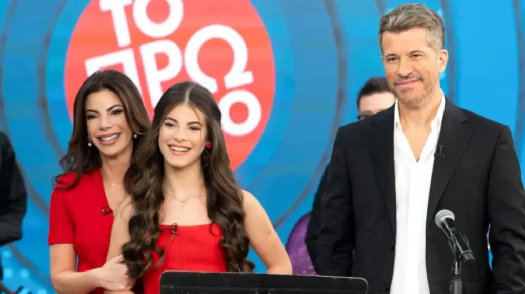 Χάρης & Αντελίνα Βαρθακούρη: Η μικρή τους κόρη, Λιόνα έκανε το ντεμπούτο της στο τραγούδι – Δείτε βίντεο