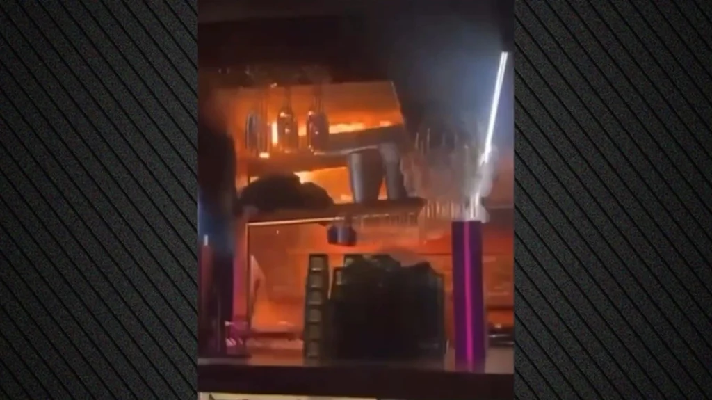 Τραγωδία στην Ελβετία: Βίντεο από τη στιγμή της φωτιάς στο μπαρ στο Κραν Μοντανά με τους 40 νεκρούς και 100 τραυματίες – «Ένας σερβιτόρος άναψε βεγγαλικό πολύ κοντά στην οροφή»