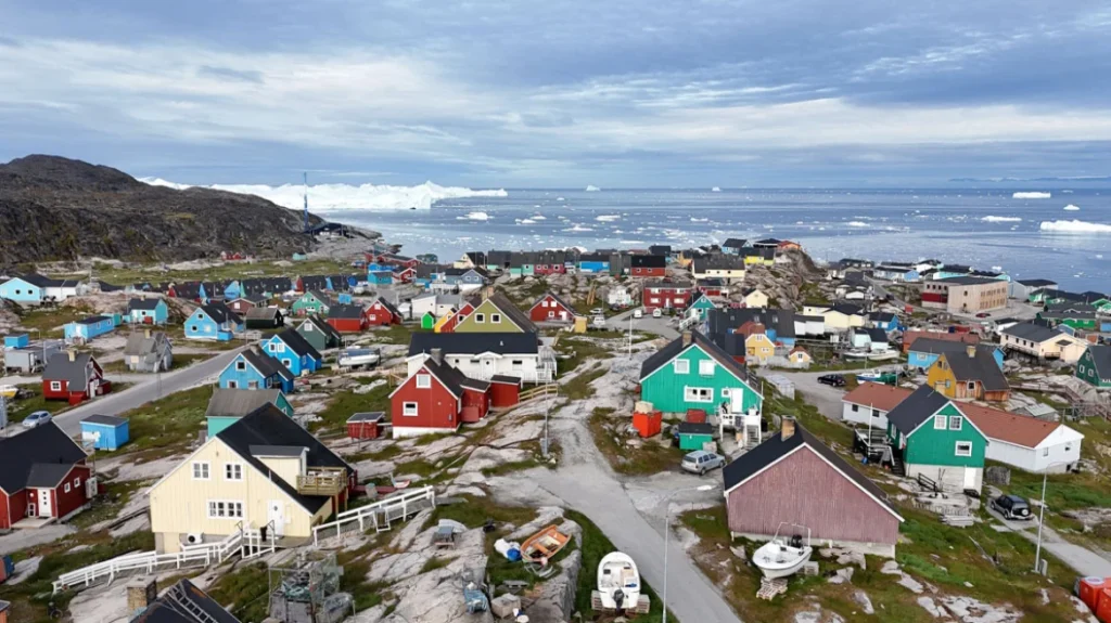 Politico: Πως ο Ντόναλντ Τράμπ με 4 βήματα θα μπορούσε να καταλάβει την Γροιλανδία