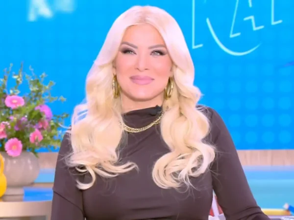 Η Κατερίνα Καινούργιου για την αποχώρηση της από την εκπομπή λόγω της εγκυμοσύνης: «Πρέπει να κάτσω να αφοσιωθώ και λίγο» (βίντεο)