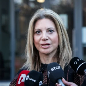 Μαρία Καρυστιανού: Κουρελόχαρτο το Σύνταγμα, καταργήστε το Αρθρο 86 για την ατιμωρησία των πολιτικών