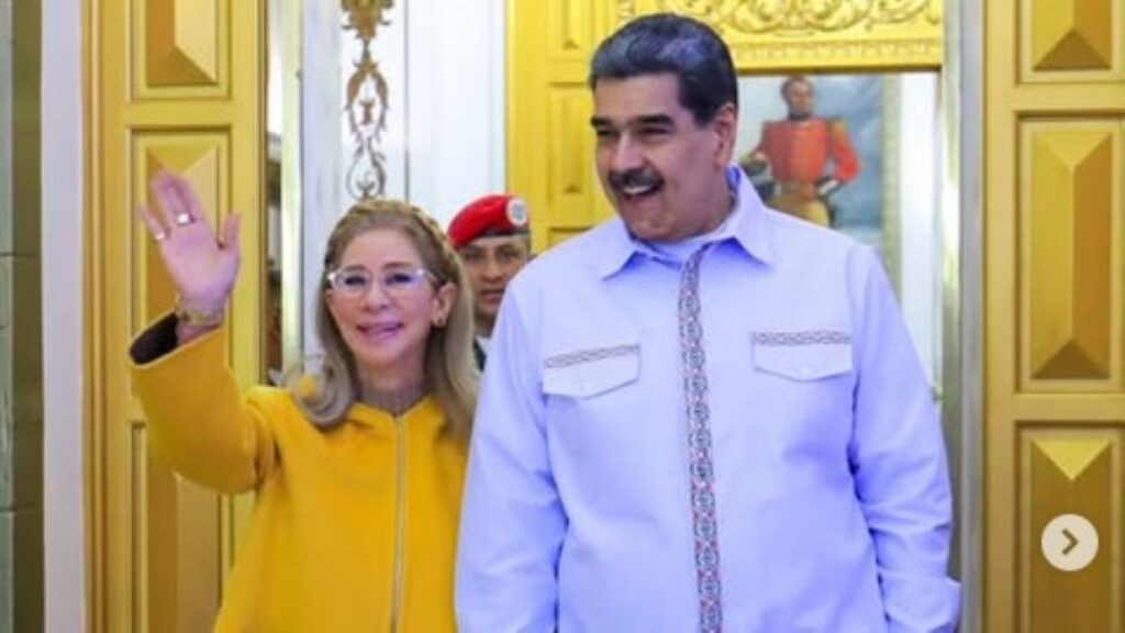 Βενεζουέλα: Οι ειδικές δυνάμεις έσυραν τον Μαδούρο από το κρεβάτι που κοιμόταν με τη γυναίκα του – Το είδα ζωντανά  σαν τηλεοπτικό  σόου, είπε ο Τραμπ