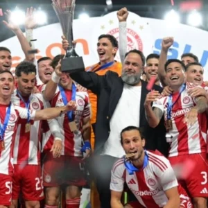 Μαρινάκης: «Φτάσαμε στο χρυσό τρεμπλ των 100 χρόνων»